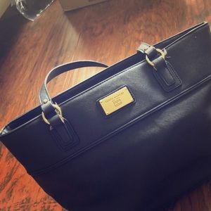 Tommy Hilfiger purse
